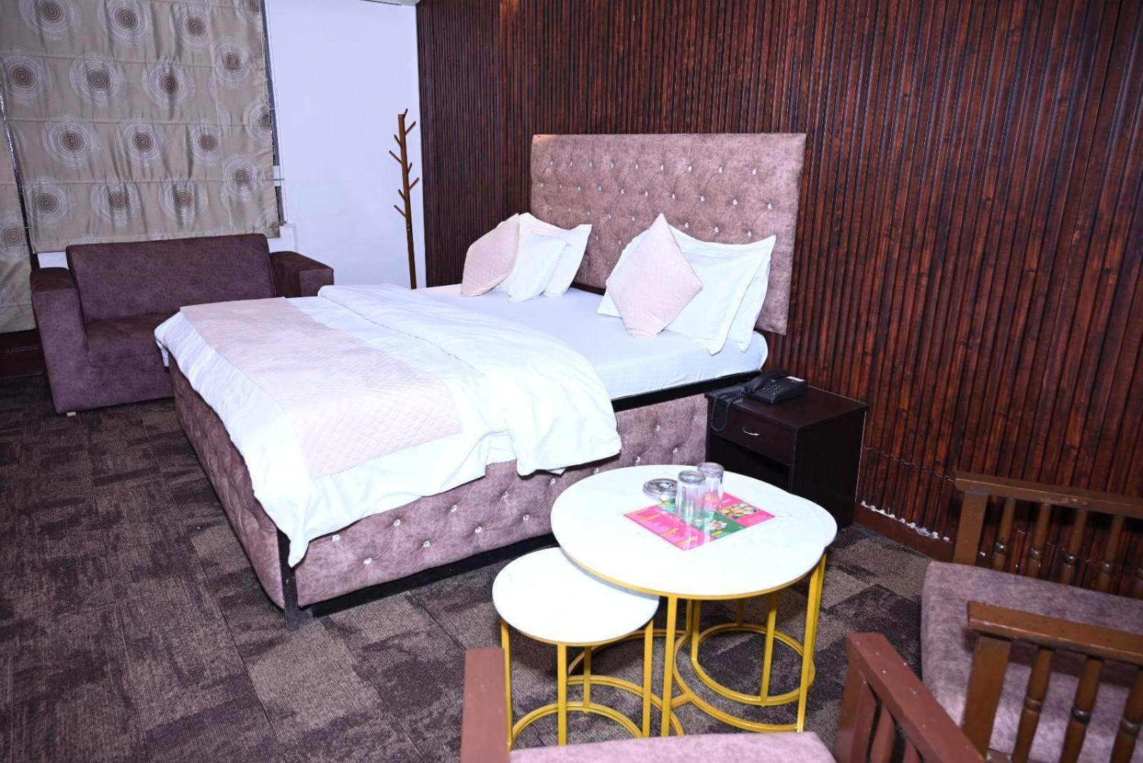 Hotel Kuber Rai Экстерьер фото