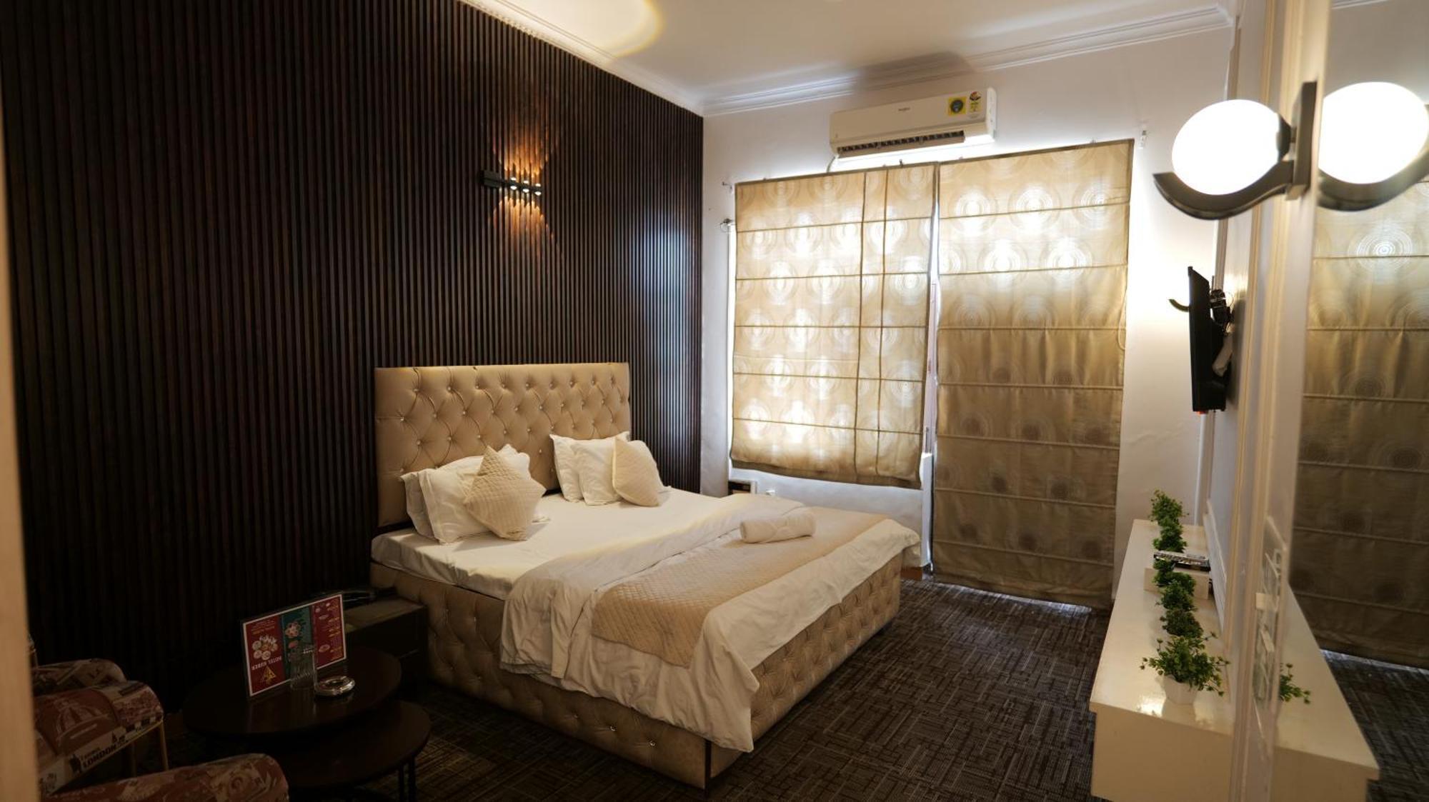 Hotel Kuber Rai Экстерьер фото